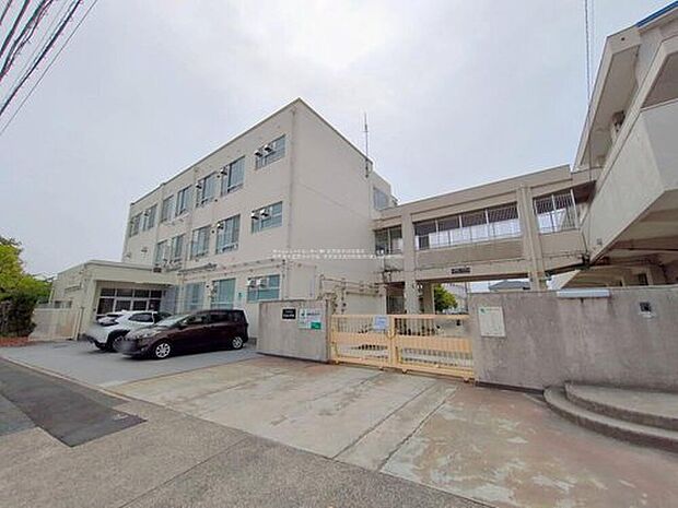 名古屋市立豊治小学校(約550m)