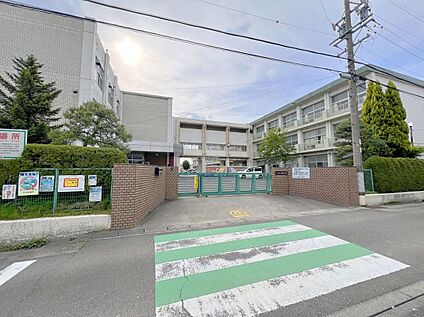 北名古屋市立師勝北小学校 800ｍ(徒歩10分)