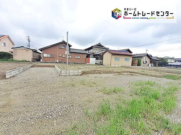 【現地外観写真】全４邸☆完成に向けて現在建築工事中です☆土日・平日を問わず毎日モデルハウスにて物件説明会を開催中☆お気軽にお問い合わせ下さい☆