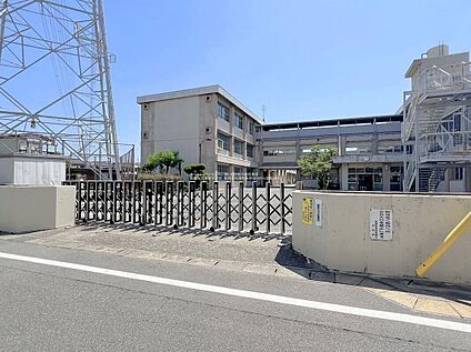 愛西市立佐屋中学校 1400ｍ(徒歩18分)