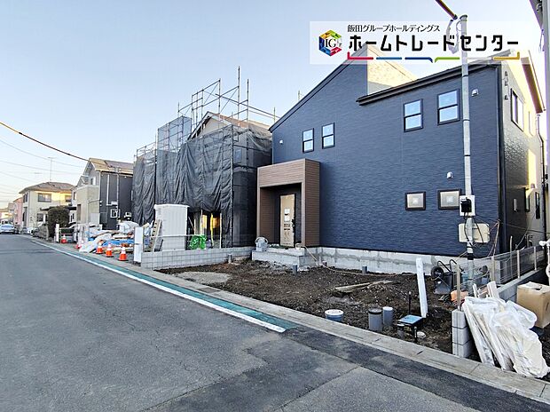 小学校まで徒歩13分の無理なく通学できる立地です。季節の変化を感じながら子育てが出来る自然に囲まれた住宅地でのびのびと新生活を始めてみませんか♪