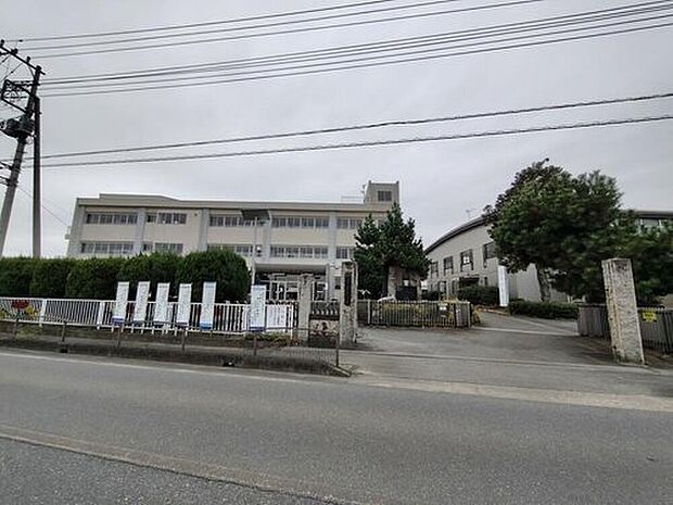 本庄市立児玉小学校まで850m 徒歩11分♪ほぼ平坦な通学路です♪