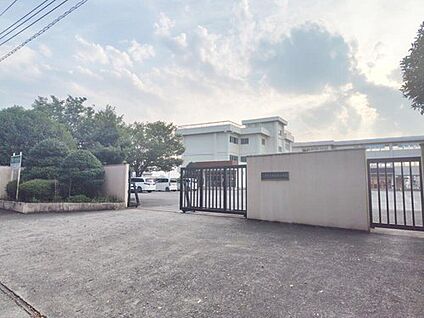 上里町立神保原小学校 650m(徒歩9分)