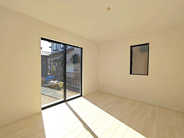 【リビング以外の居室】【1号棟】WIC付き南洋間7帖です