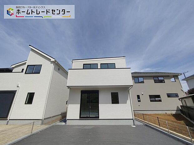 【現地外観写真】３号棟☆東武鉄道東上線「森林公園」駅までは、比較的、平坦な道を徒歩18分にてアクセス可能です♪