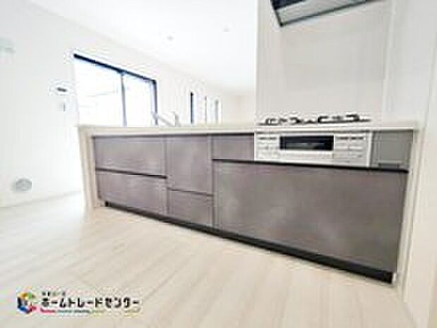 【キッチン】人気の対面キッチンです。