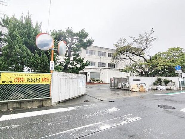 熊谷市立熊谷南小学校（約550m）