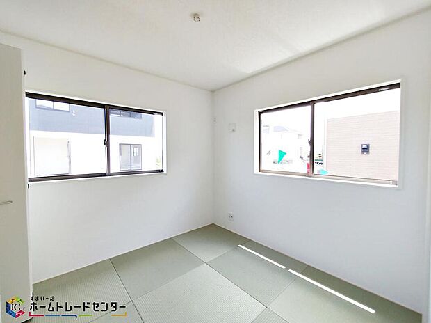 【リビング以外の居室】☆７号棟☆リビング隣接の和室は、その機能を発揮できるようしっかりとした広さをお取りいたしました。普段は開放スペース、お子様の遊び場、お客様がいらしたときなどご使用出来ます。