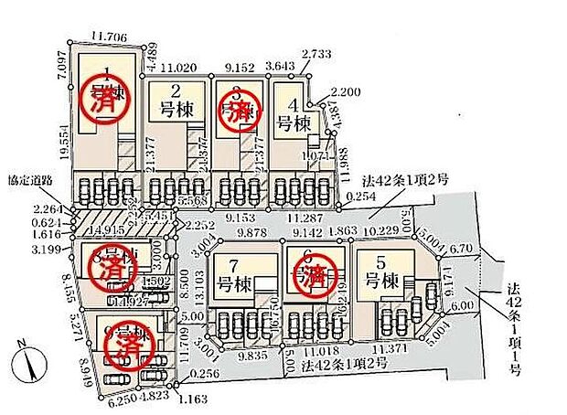 【全体区画図】敷地面積60~74坪超♪
駐車4台可!
お客様がいらしても安心ですね♪