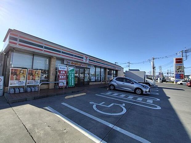 セブンイレブン鴻巣下忍SS店（約1,000m）