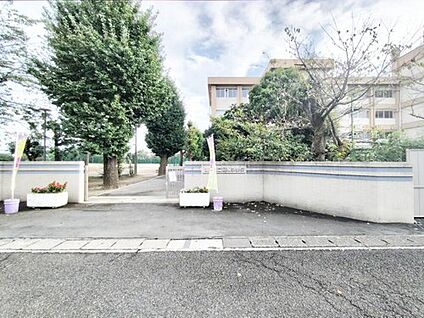 加須市立昭和中学校 600ｍ(徒歩8分)