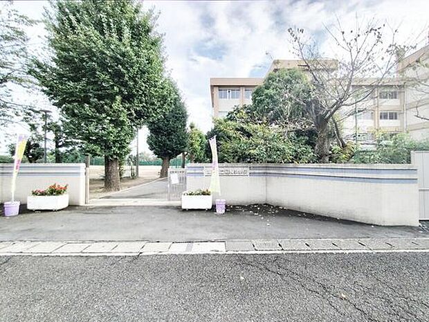 加須市立昭和中学校（約600m）