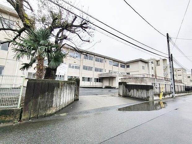 熊谷市立三尻中学校（約1,900m）