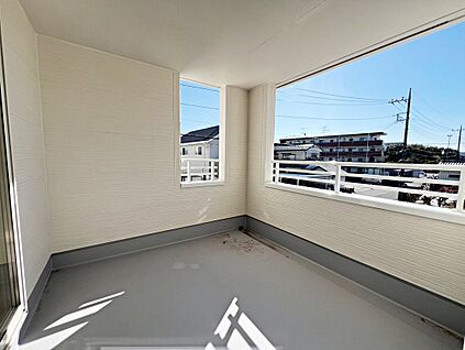 【バルコニー】