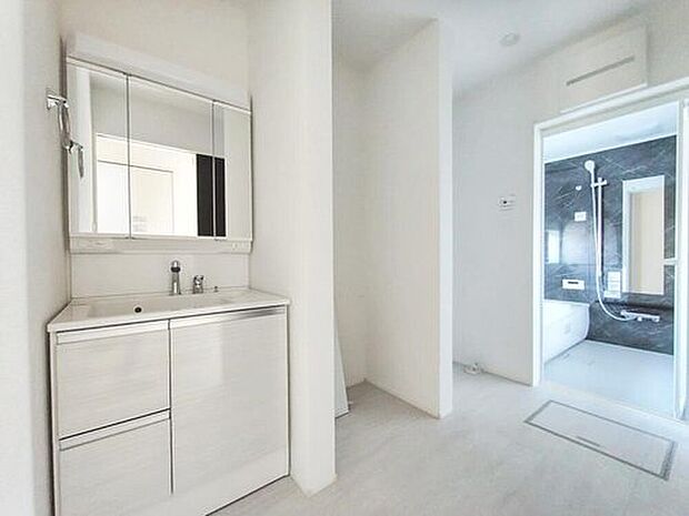 【脱衣所】1号棟