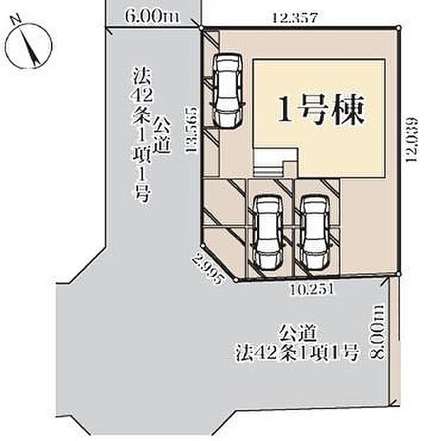 【全体区画図】車種により3台まで駐車可能♪
道幅の広い角地なので明るく開放感に溢れた好立地です！お車の出し入れもラクラク♪