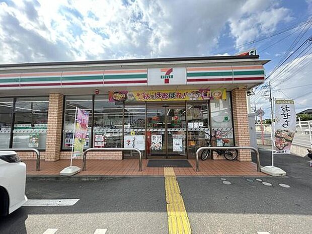 セブンイレブン鴻巣宮前原店(約200m)