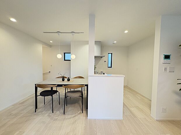 【ダイニングキッチン】6号棟