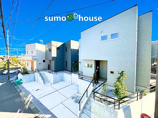 ビッグステーション新百合ヶ丘駅徒歩でラクラクアクセス可能な利便性と、広がる空、多様な自然がめいいっぱい楽しめる喜びの空間。便利な都市機能と子供の成長に無くてはならない自然が融合した価値ある住環境。