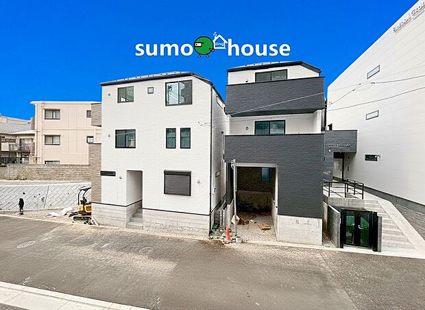 二俣川駅まで徒歩5分の通勤通学に便利な好立地！忙しい朝や遅い帰宅時にも嬉しいですよね！急な雨にもほとんど濡れずに家まで着いてしまう距離。駅周辺のお買物施設も利用でき、便利で快適な生活が送れそう。