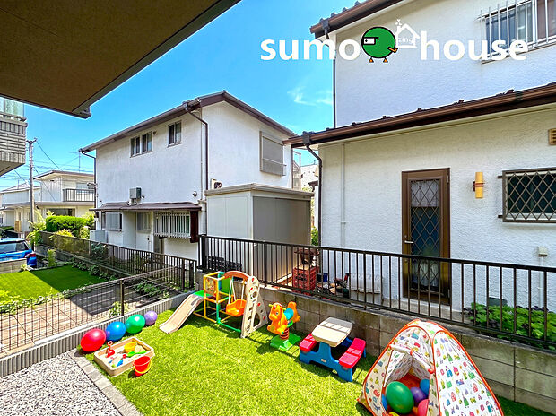 青空の下でガーデニングや夏のプール遊びなども存分に満喫ができます。(外構等はCGです)