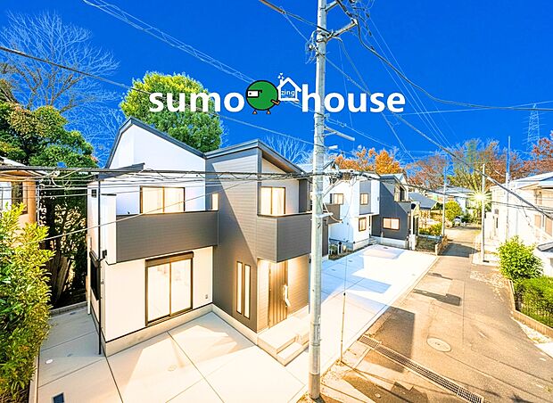 【洗練されたデザイン】閑静な住宅地で子育て家族にピッタリ。毎日のお散歩も快適な緑に恵まれたエリアで、自然に包まれた穏やかな暮らしを実現するための、ゆとりある住環境が整っています。緑の潤いを感じながらホッと生活できそう。