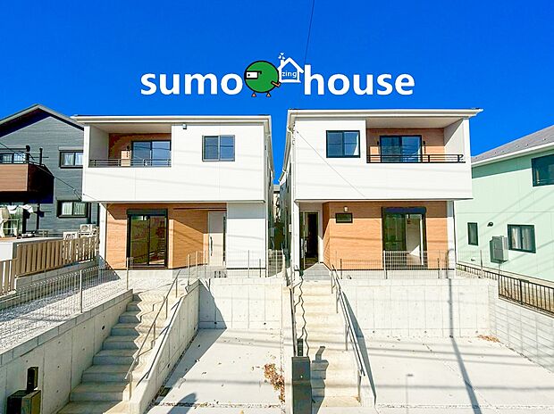 【洗練されたデザイン】まるで一枚の絵画のように、建築そのものが芸術となる住まい。最高峰のデザイナーズ住宅は、素材・空間・光の三位一体によって生み出される静謐と力強さを併せ持つ存在です。