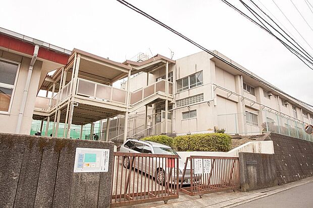 横浜市立田奈中学校（約1,340m）