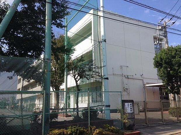 横浜市立市ケ尾中学校（約850m）