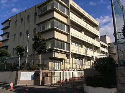 横浜市立小机小学校 1280ｍ