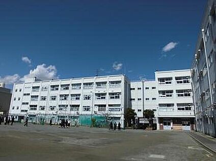 横浜市立境木中学校 350ｍ