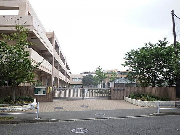 横浜市立黒須田小学校（約950m）