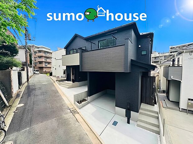 【耐震最高等級&ZEH水準省エネデザイナーズ住宅！】住宅性能評価の6項目において最高等級を取得しています。地震の揺れによく耐えられ、劣化を軽減し、維持管理しやすく、断熱性が高く、ホルムアルデヒド対策も万全な、ご家族が安心して長く暮らせる住まいです。