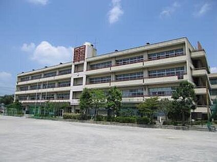 横浜市立すすき野中学校 250ｍ