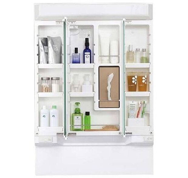 【ミラーキャビネット】ミラー扉の内側がすべて収納スペースになっています。
ティッシュBOXも収納可能。
可変トレイは、収納物に応じて高さの調節が可能。
取り外して洗えるので清潔です。