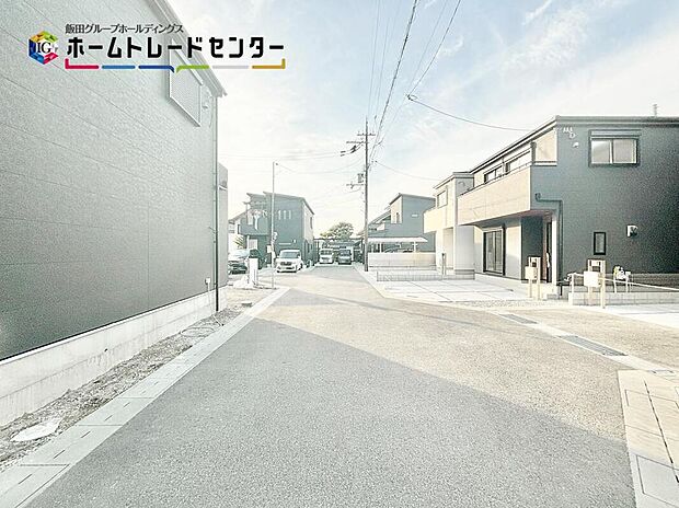 【前面道路含む現地写真】土日はもちろん、平日やお仕事の空き時間、お仕事帰りでも合わせてご見学できます♪