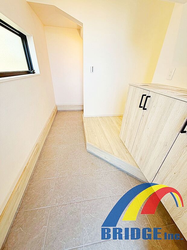 【玄関フロア】※同社同等施工例