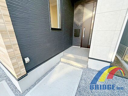 玄関アプローチ