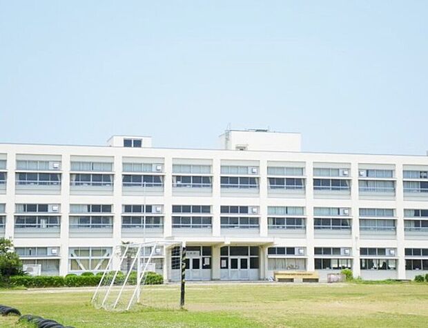 木更津市立岩根中学校(約1,200m)