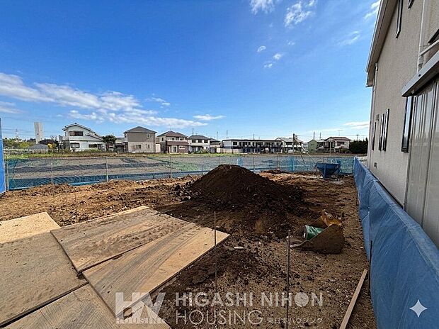 ただいま造成中。安心のベタ基礎で、耐久性や安心感を重視した住まいです。ご家族の暮らしに寄り添う住まいとして、ぜひご検討ください。