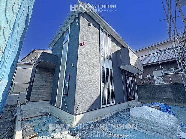 【外観】穏やかな時間が流れる閑静な住宅街。街並みや空気感、周辺環境の魅力は、ぜひ現地で直接ご体感ください。日常に寄り添う心地よい暮らしがここにあります。