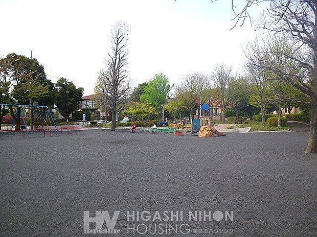 楓公園（約300m）