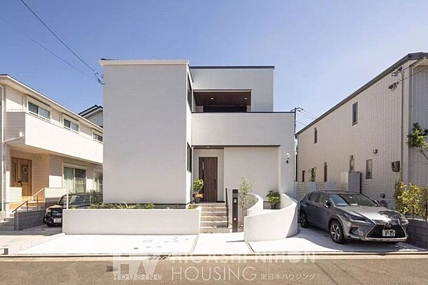 【建物プラン例 (外観写真)】間取りや設備、外観デザインなどはお客様のご希望に合わせて自由に変更可能。理想の住まいを一緒に形にしていくご提案をいたします。ご要望を反映した住まいづくりを丁寧にサポートします。お気軽にご相談ください。