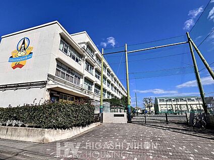 横浜市立新吉田小学校 150m