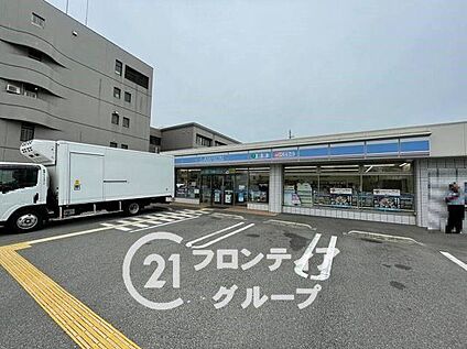 ローソン　加古川鶴池店 790m