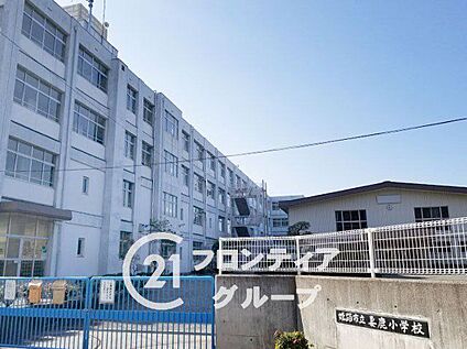 姫路市立妻鹿小学校 750m