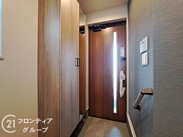 【玄関】多様化する住まいのお悩みを当社へお気軽にご相談下さい