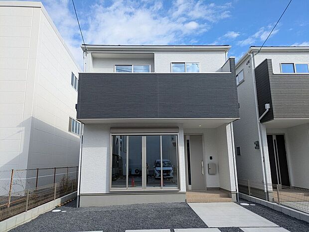 周辺には買い物施設や公共施設など便利な施設が充実しており利便性の良い環境です!