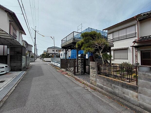 【前面道路含む外観】【現地前道】センチュリーグループにて全国規模の表彰経験多数あり!当社が自信をもってお客様にピッタリの物件をご提案いたします【不動産のプロにお任せください!】