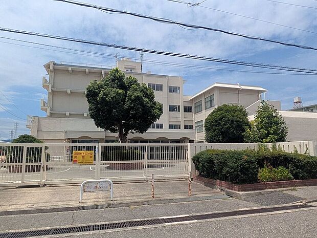 宝塚市立丸橋小学校（約190m）